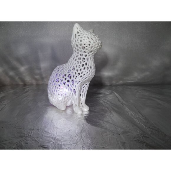 3D Printed Hollow Cat small Voronoi cat  Figurine With LED Light - Picture 4 of 12